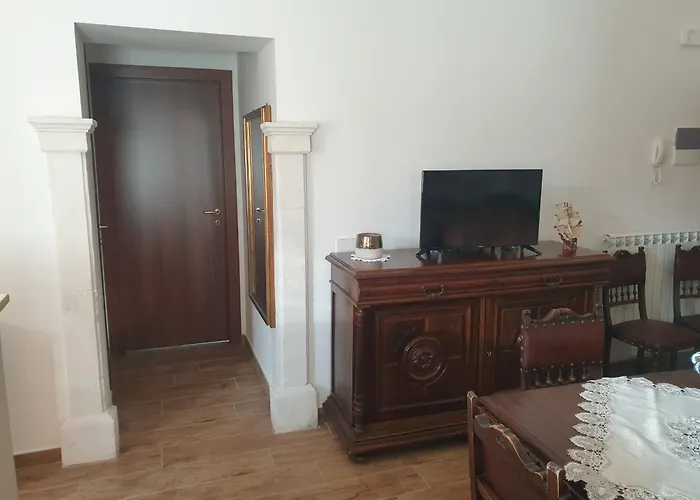 Le Rondinelle Апартаменты